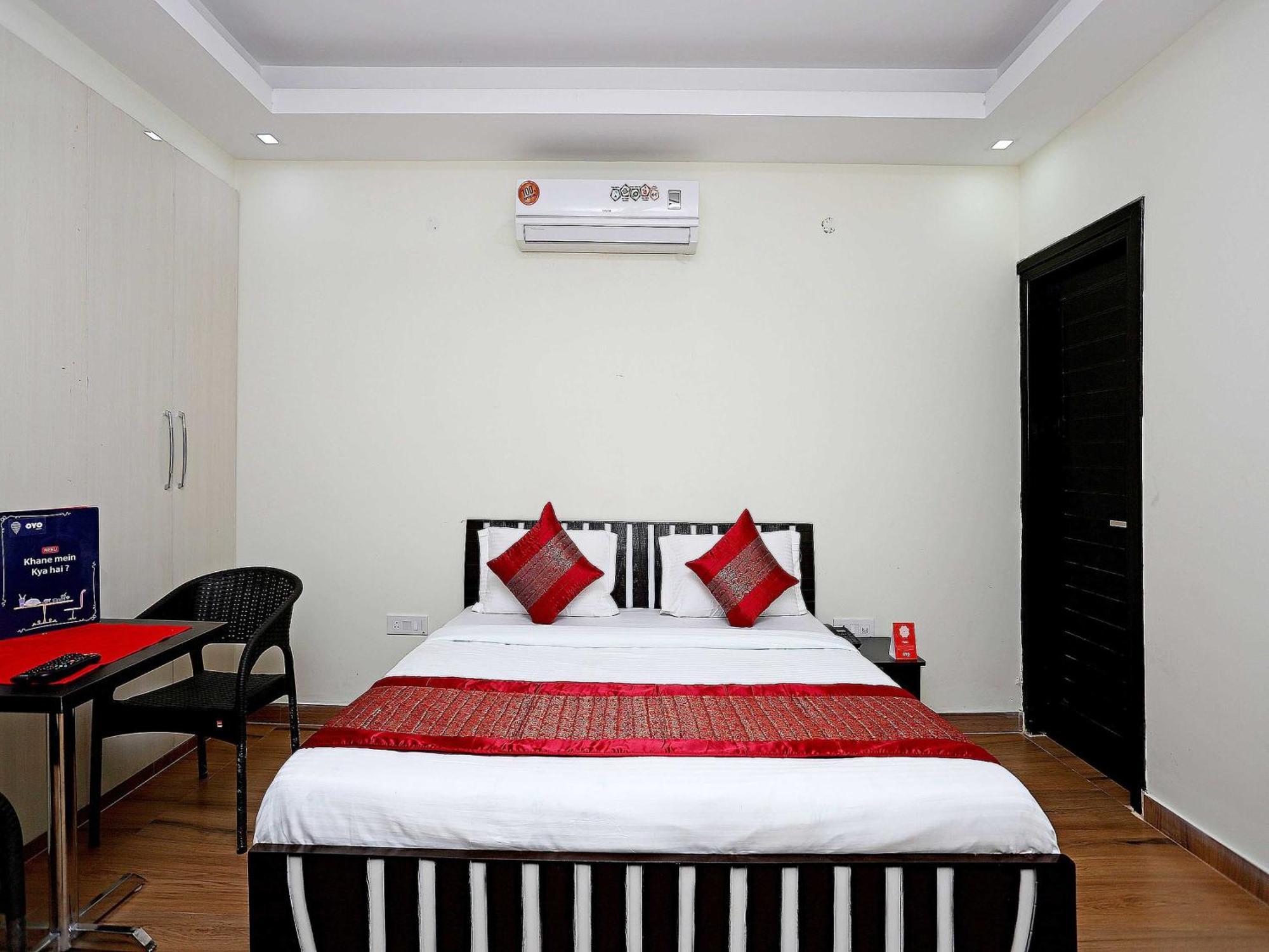 OYO 11090 Maira Homes Faridabad Extérieur photo