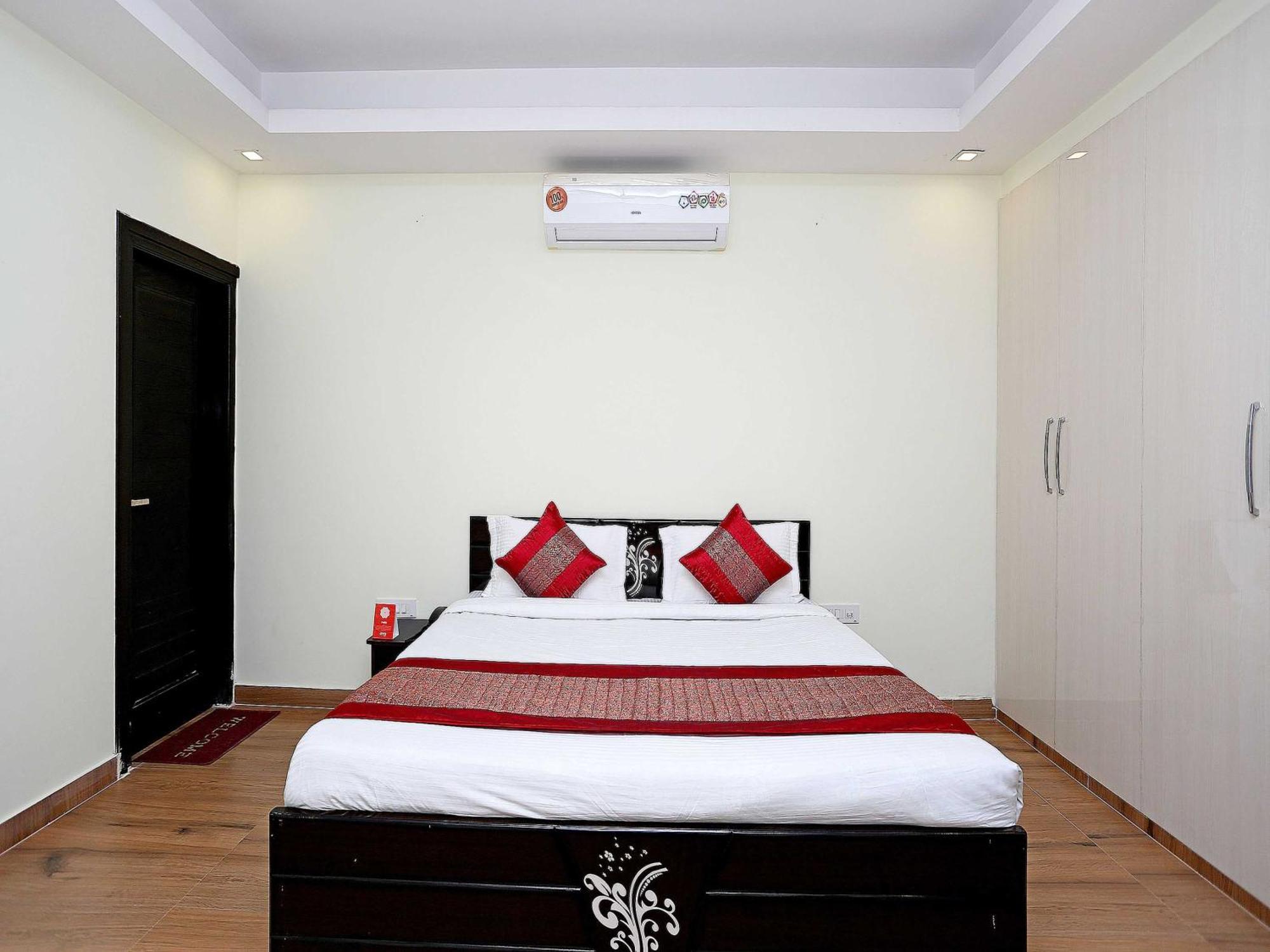 OYO 11090 Maira Homes Faridabad Extérieur photo