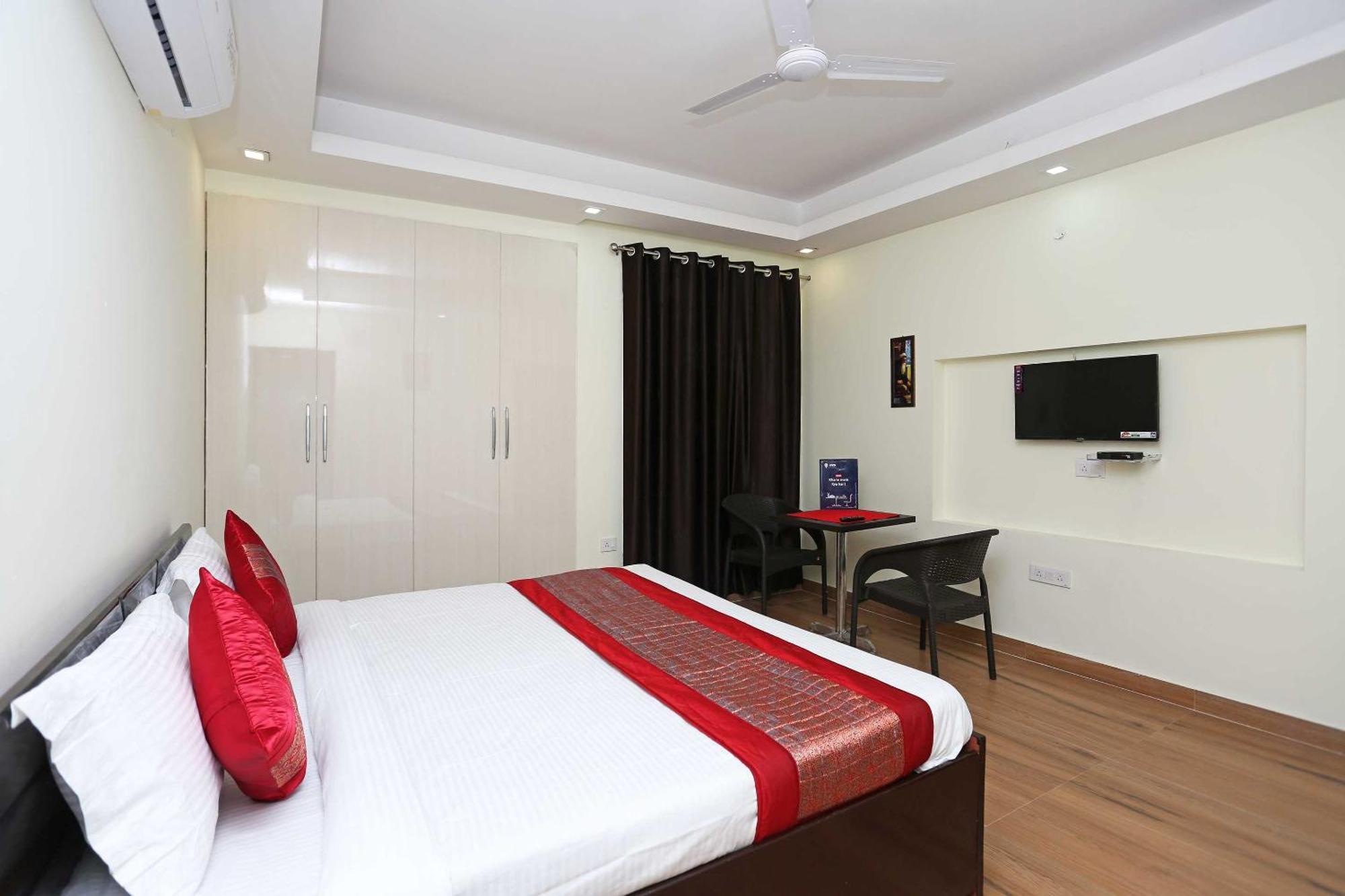 OYO 11090 Maira Homes Faridabad Extérieur photo