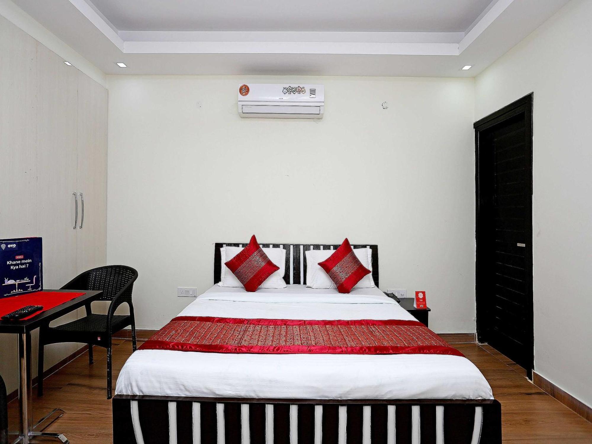 OYO 11090 Maira Homes Faridabad Extérieur photo