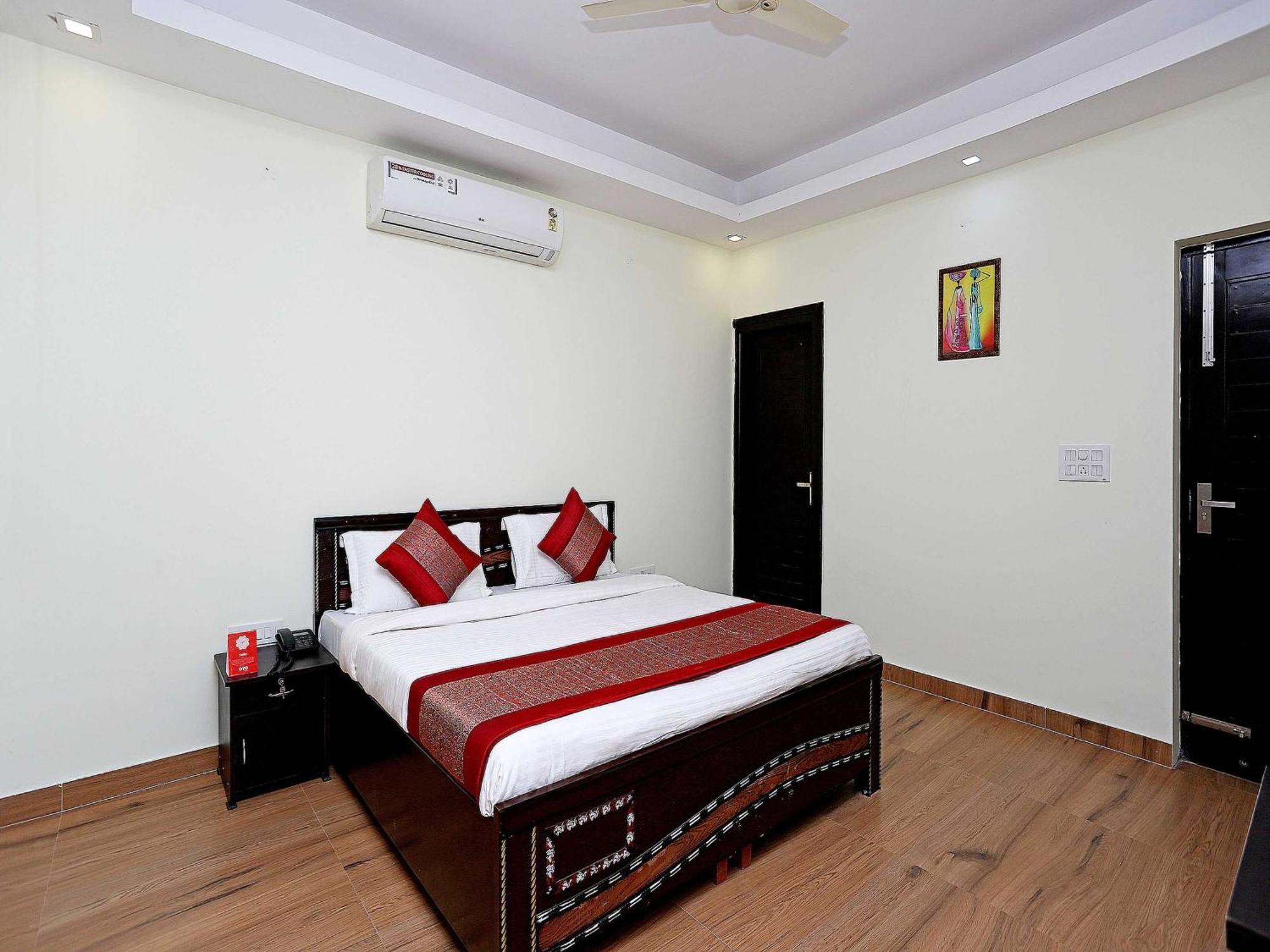 OYO 11090 Maira Homes Faridabad Extérieur photo